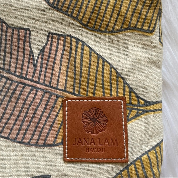 Jana Lam Mini Slim Zipper Crossbody - Picture 2 of 5